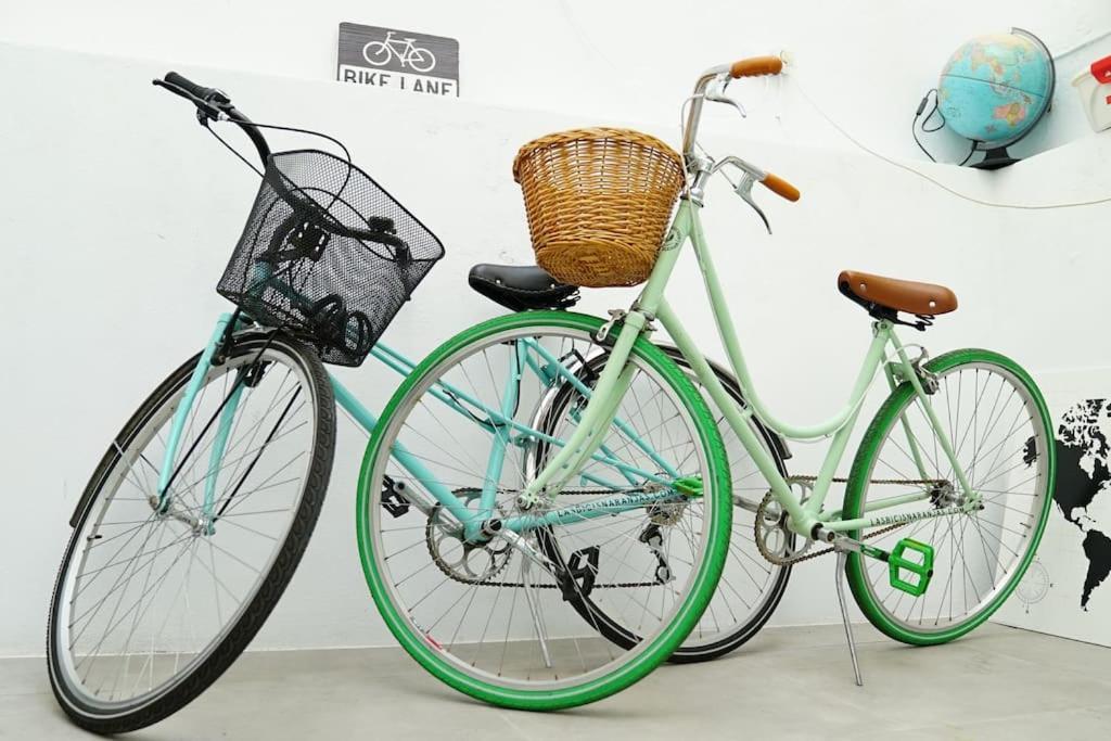 La Casa De Las Bicis Кадис Экстерьер фото